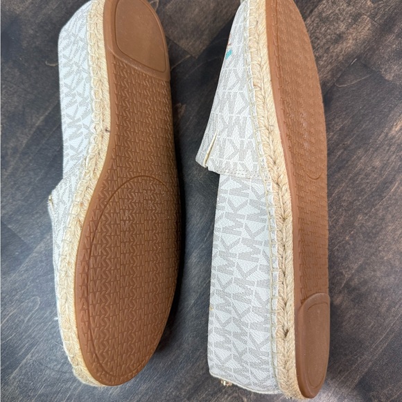 Michael Kors Beige Espadrilles with Boat Design - Picture 2 of 5